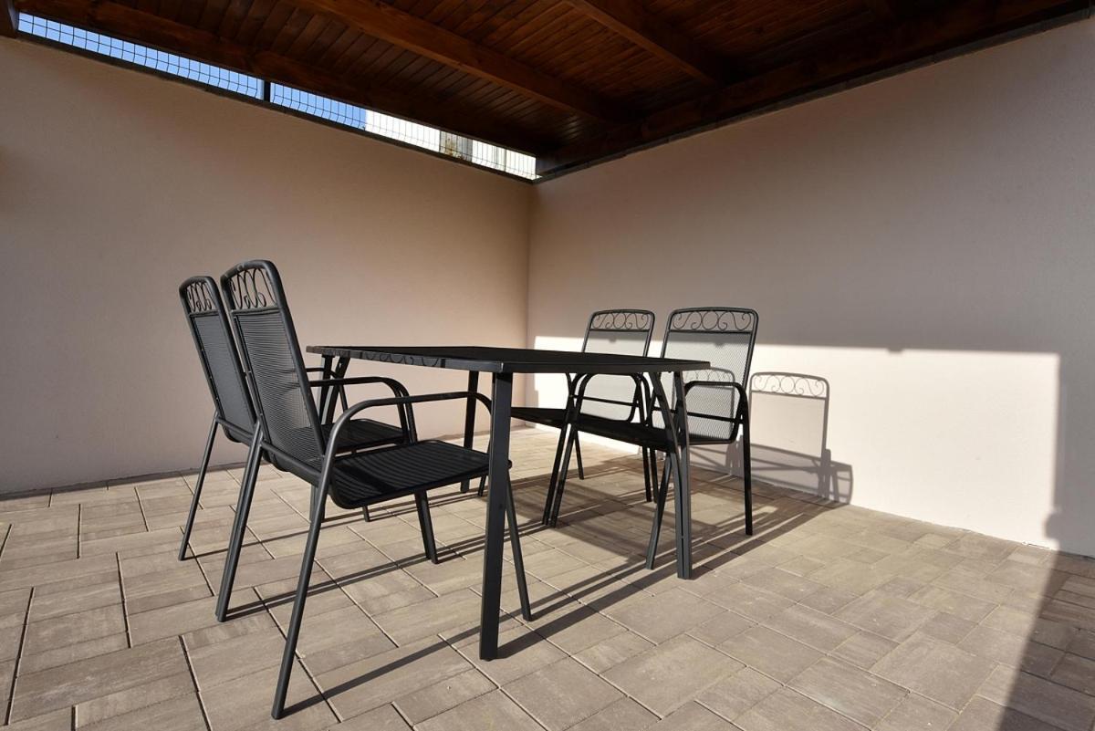 Apartmany Virbo Vrbov Dış mekan fotoğraf